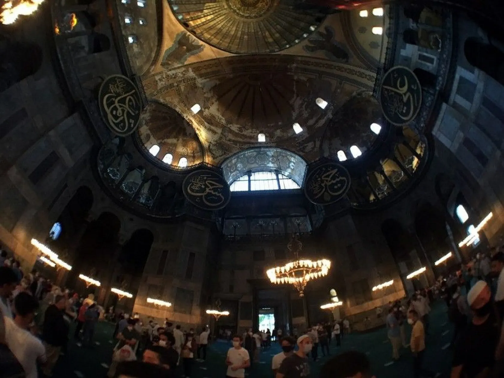 Kurban Bayramı'nın son gününde vatandaşlar Ayasofya'ya akın etti