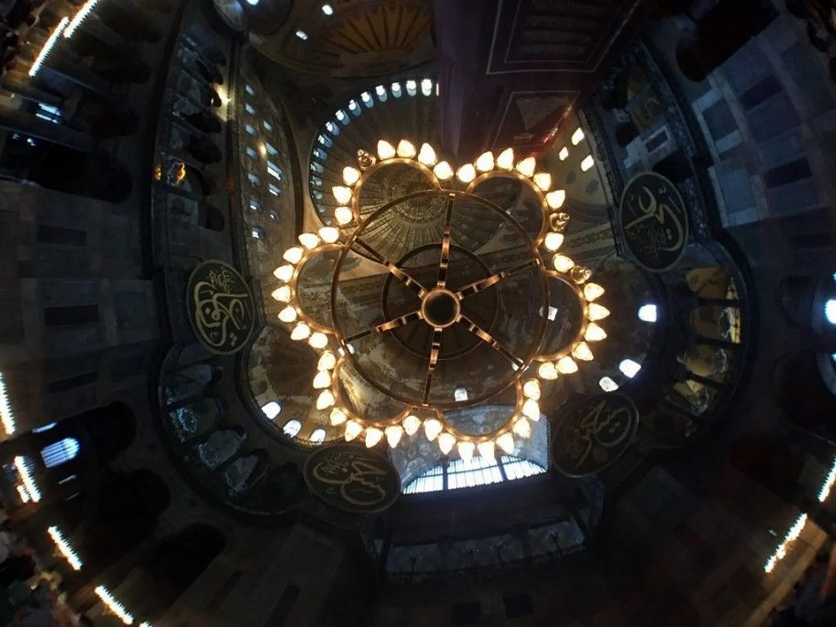 Kurban Bayramı'nın son gününde vatandaşlar Ayasofya'ya akın etti