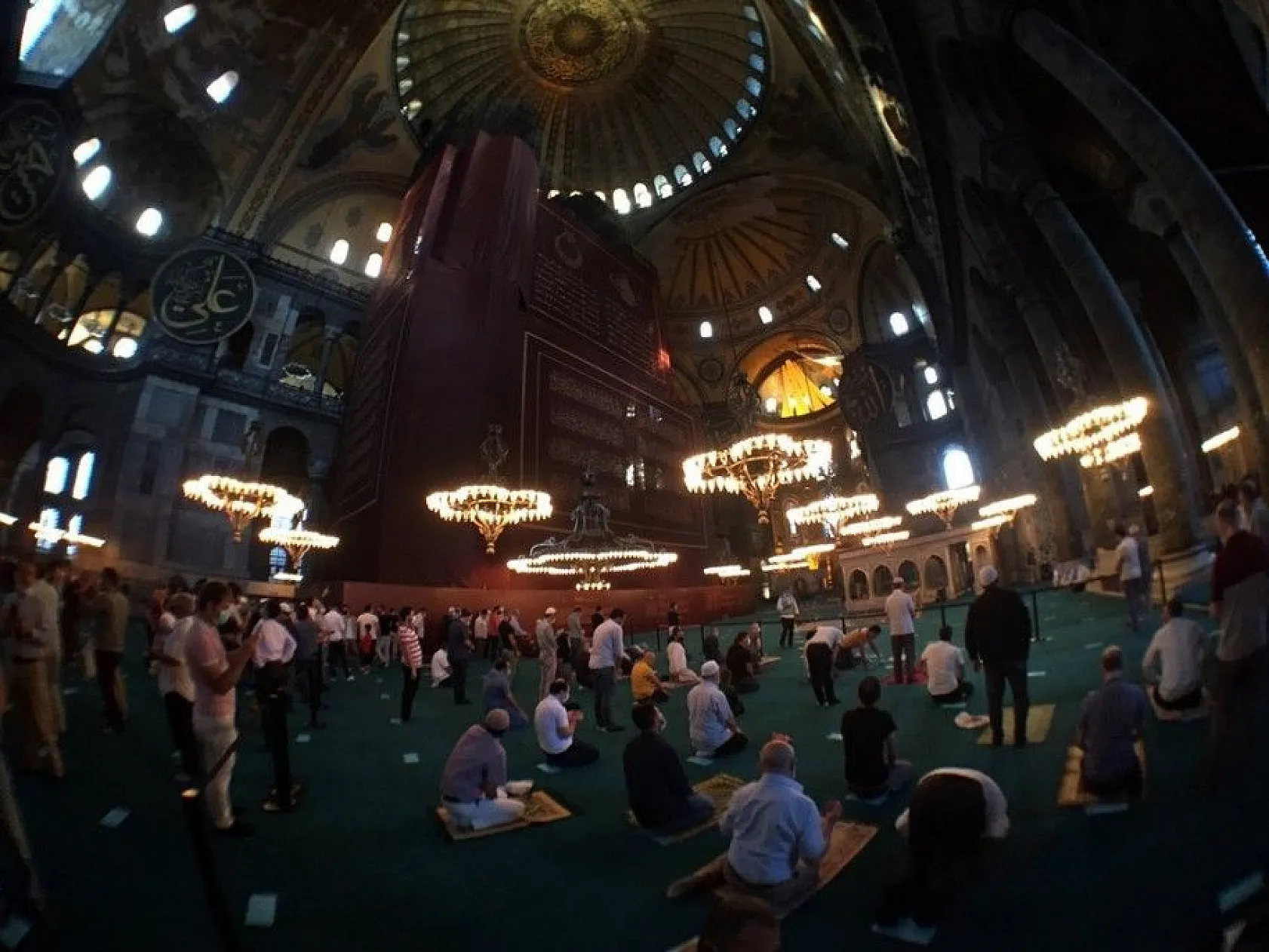 Kurban Bayramı'nın son gününde vatandaşlar Ayasofya'ya akın etti