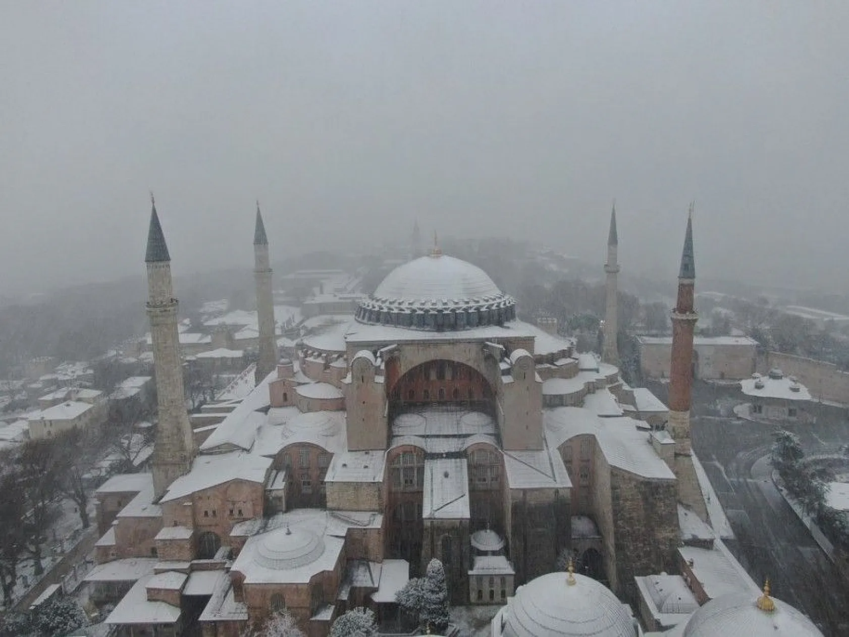 İstanbul'dan muhteşem kar manzaraları