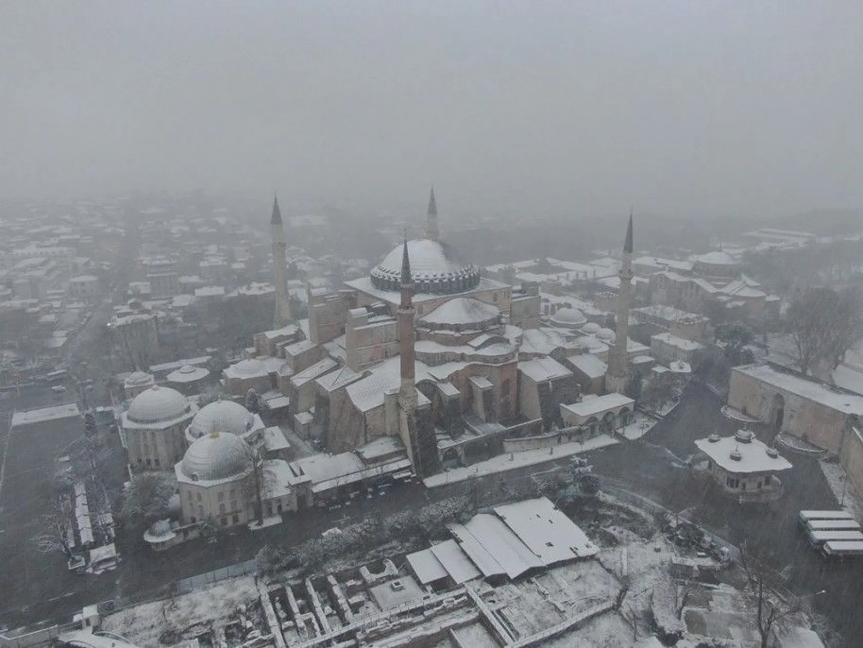 İstanbul'dan muhteşem kar manzaraları