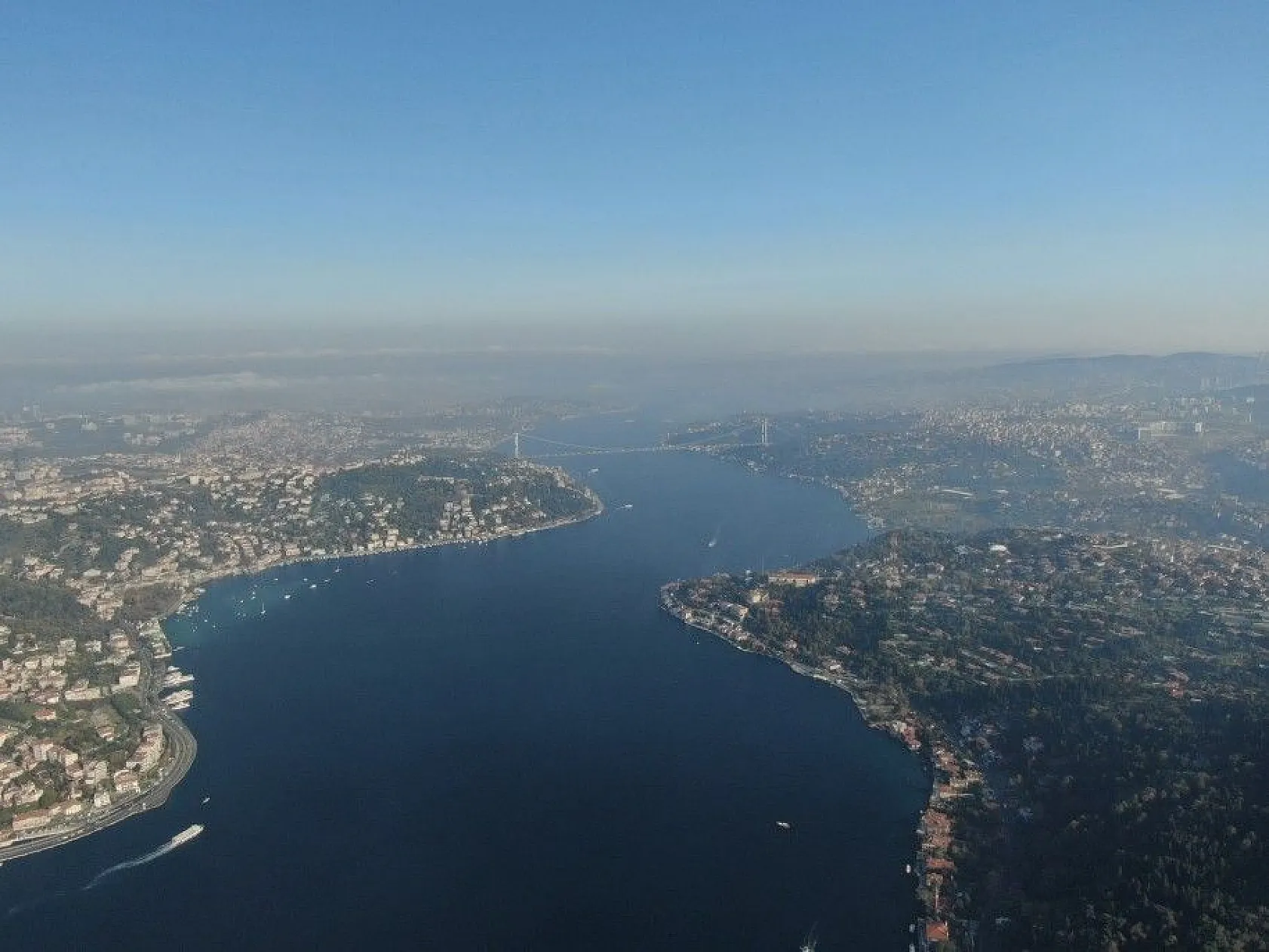 Sis altındaki İstanbul havadan görüntülendi