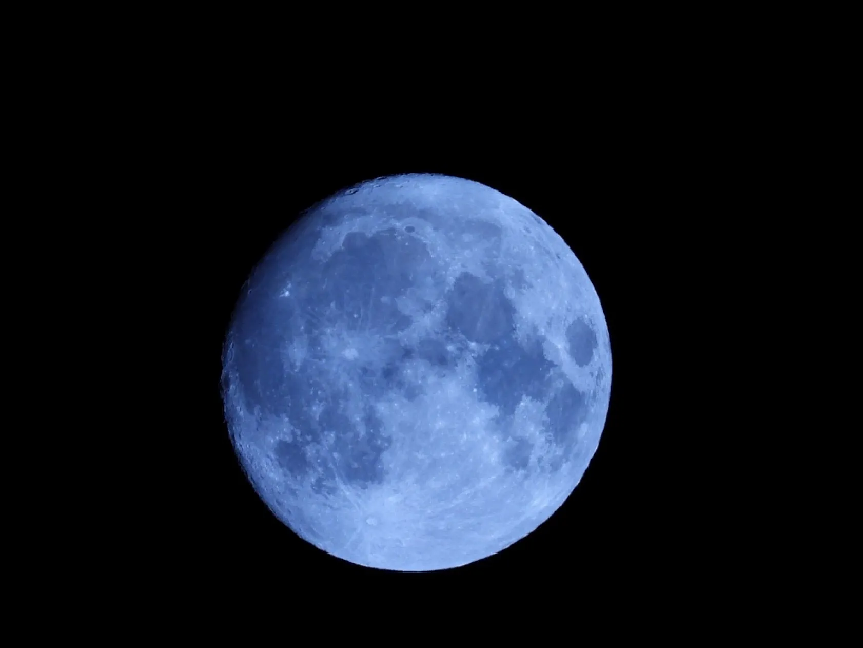 Mavi Ay böyle görüntülendi