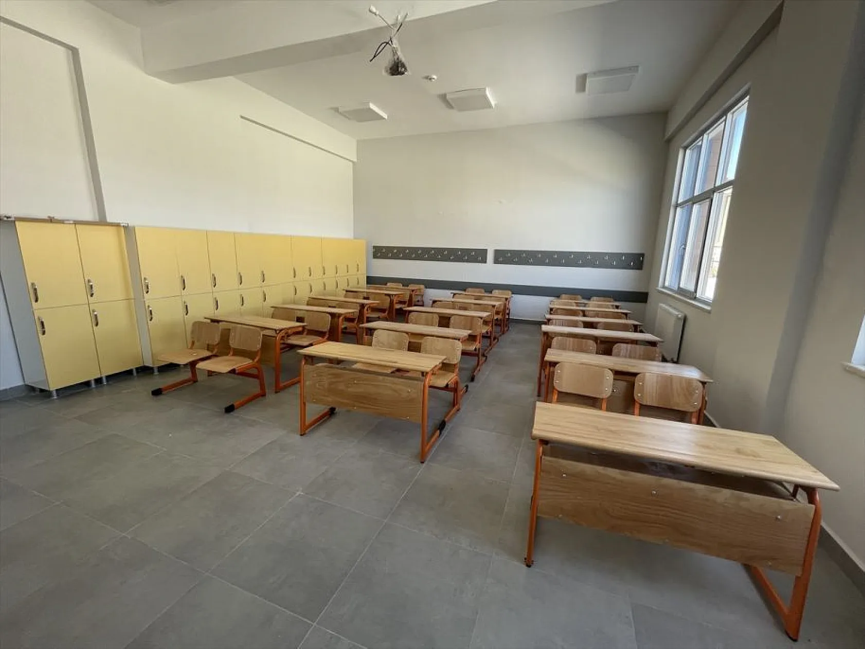 Elazığ'ın farklı noktalarında modern okullar yükseliyor