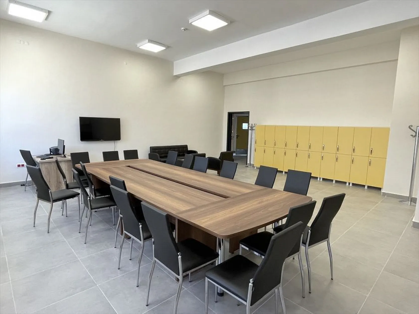 Elazığ'ın farklı noktalarında modern okullar yükseliyor