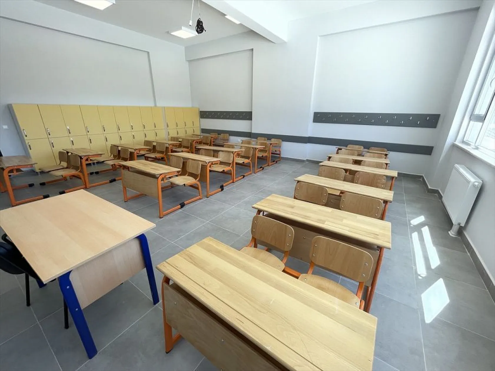 Elazığ'ın farklı noktalarında modern okullar yükseliyor