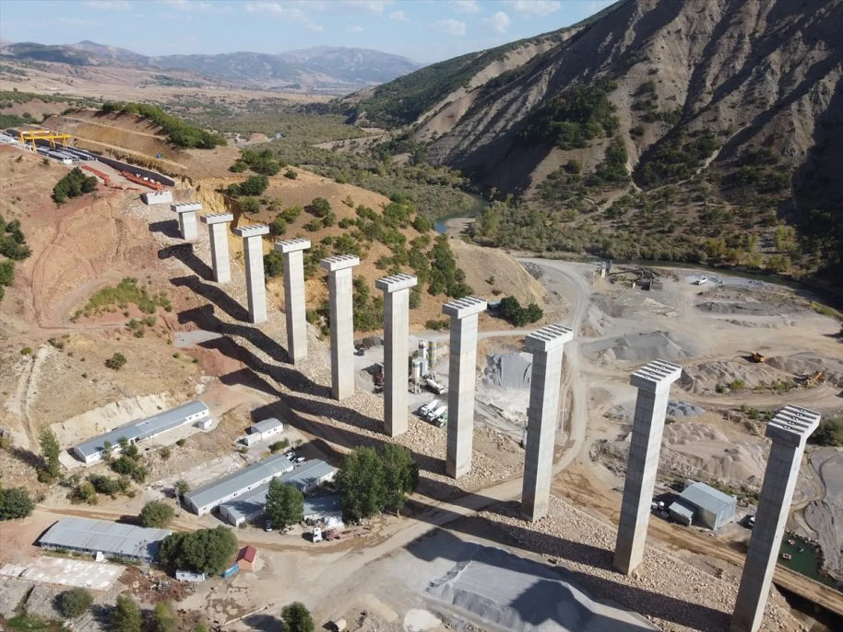 Gelinpertek ve Hırtik viyadükleri ulaşıma yeni rota sunacak