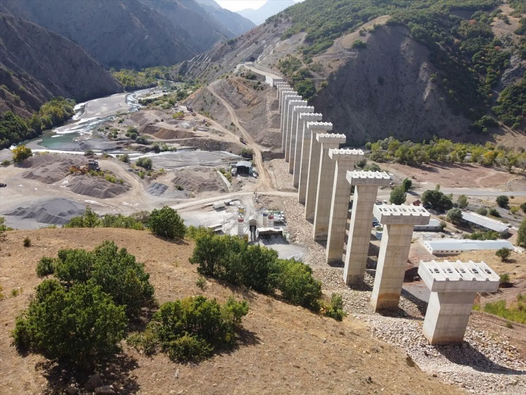 Gelinpertek ve Hırtik viyadükleri ulaşıma yeni rota sunacak