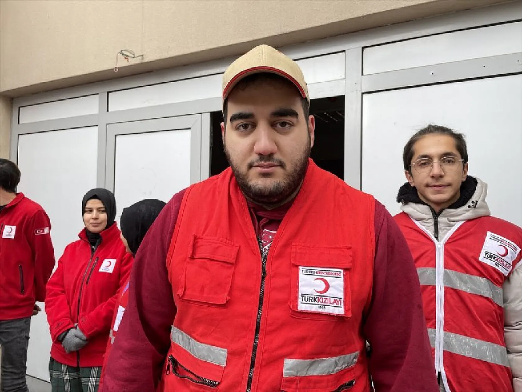 Elazığlı gençlerden deprem bölgelerine yardım eli