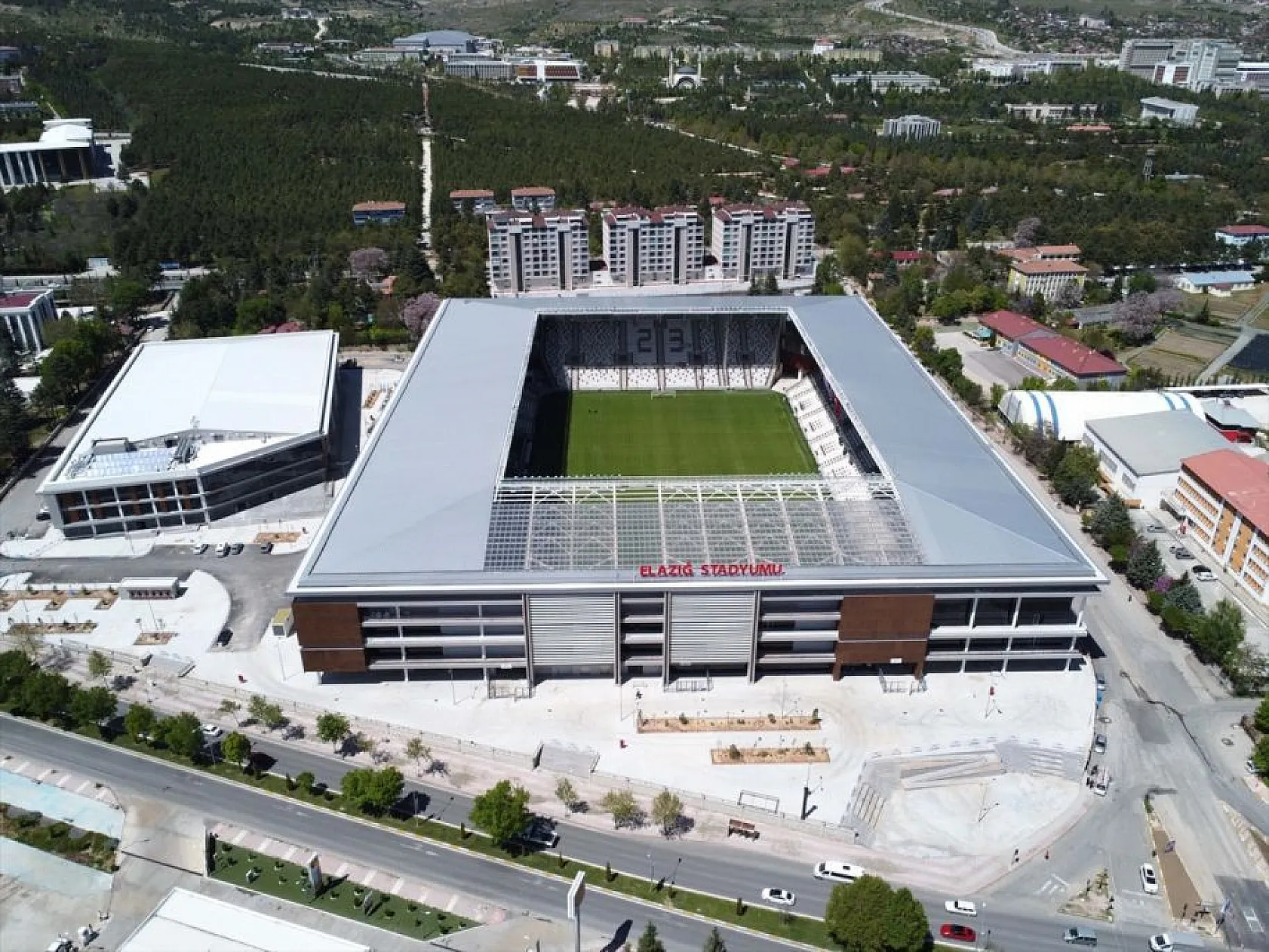 Elazığ'ın modern stadında yarın ilk düdük çalacak