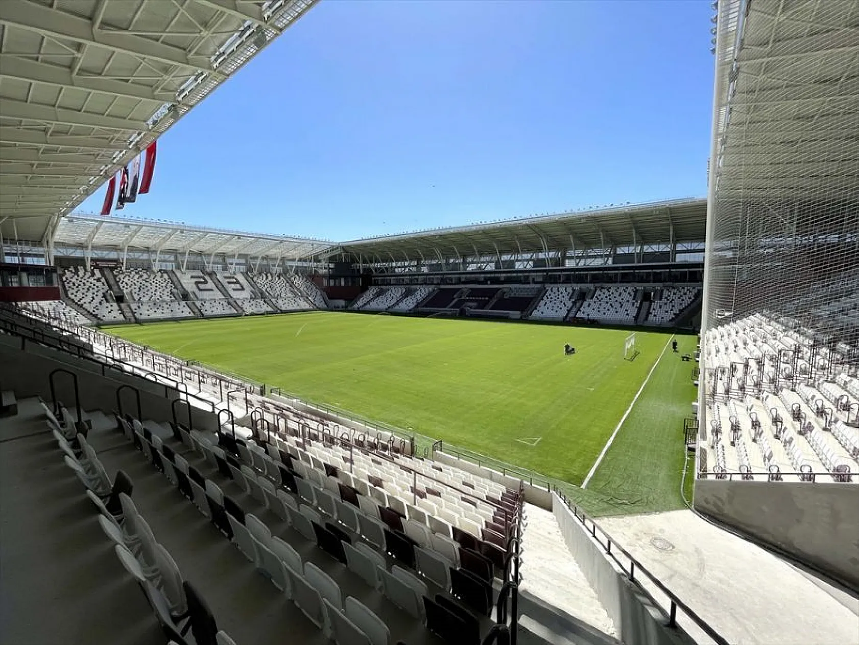 Elazığ'ın modern stadında yarın ilk düdük çalacak