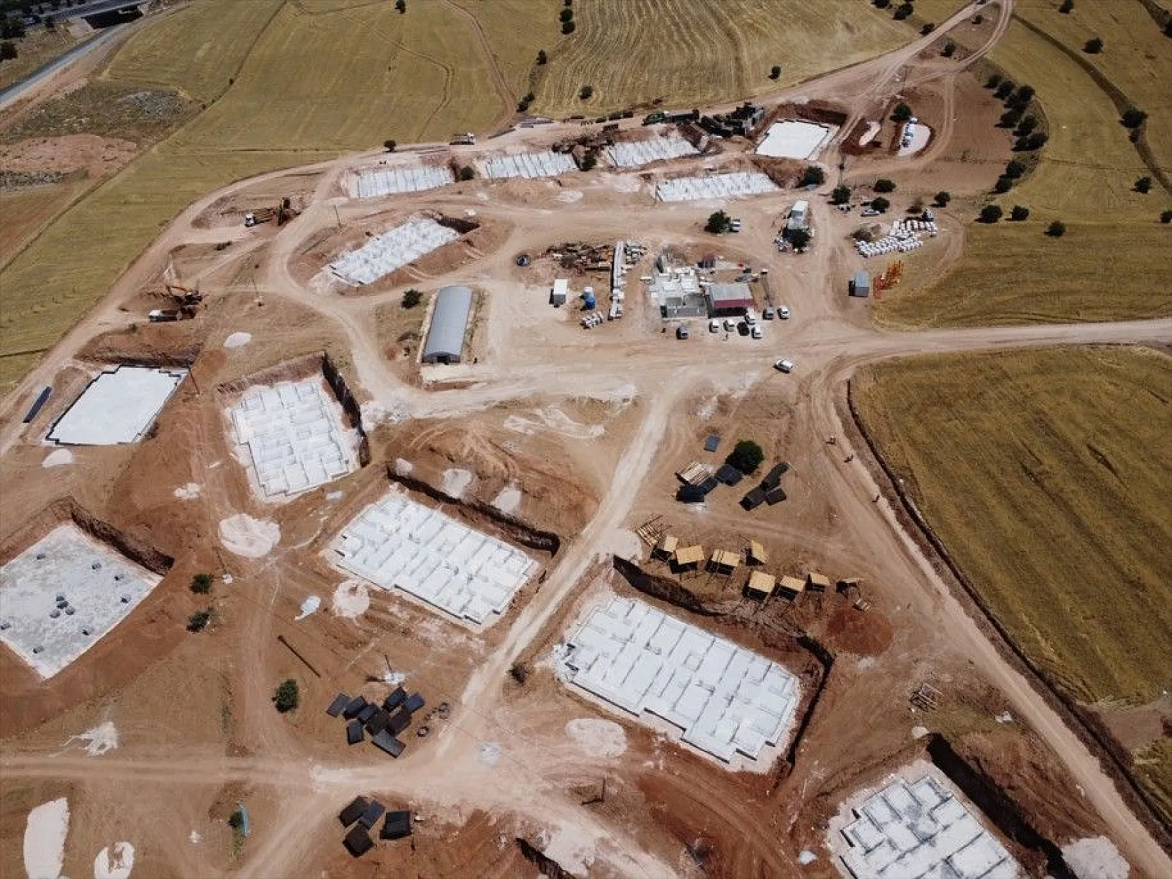 Elazığ'da depremzedeler için 2 bin 936 konut inşa ediliyor