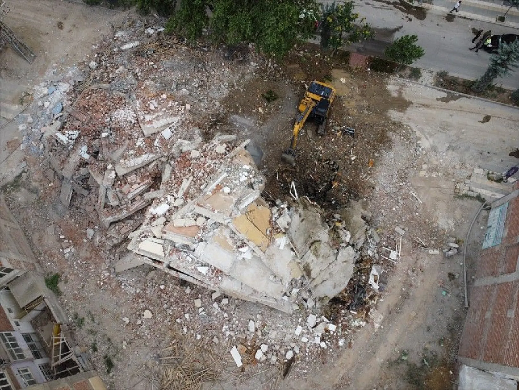 Elazığ'da 2 bin 936 deprem konutunun inşası sürüyor