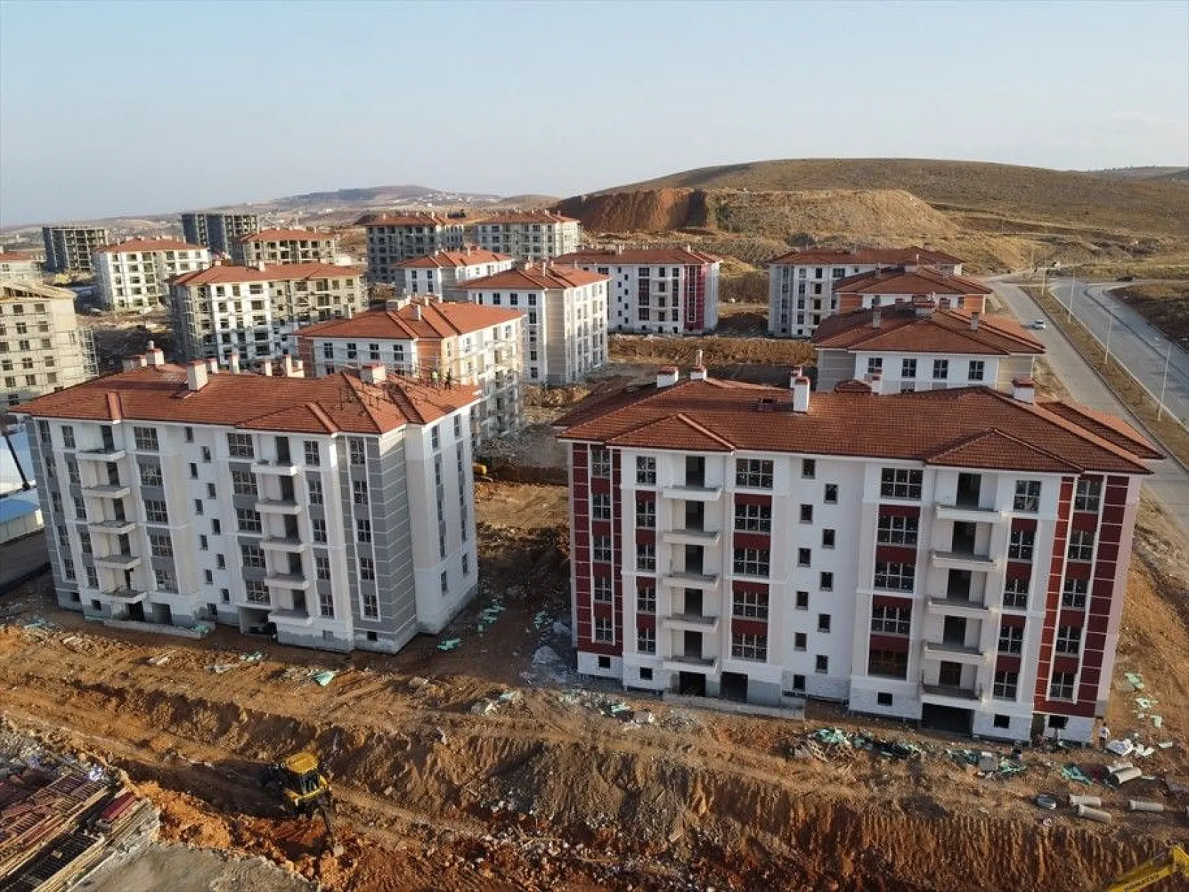 Elazığ'da 2 bin 936 deprem konutunun inşası etap etap ilerliyor