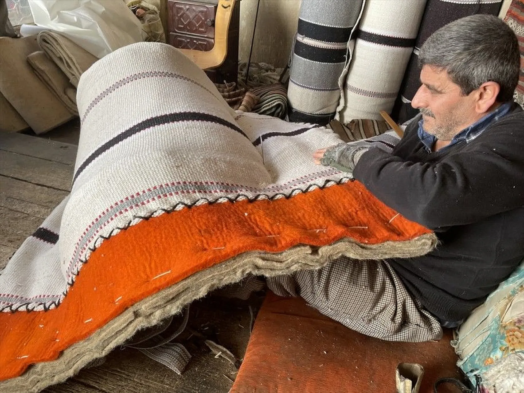 Elazığ'ın son palancısı dede yadigarı mesleğini 43 yıldır sürdürüyor