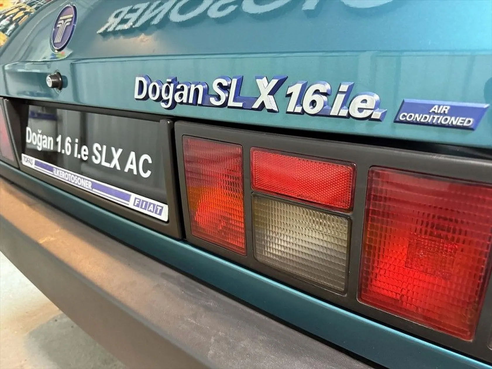 Evlerinin teraslarını garaja dönüştürdüler