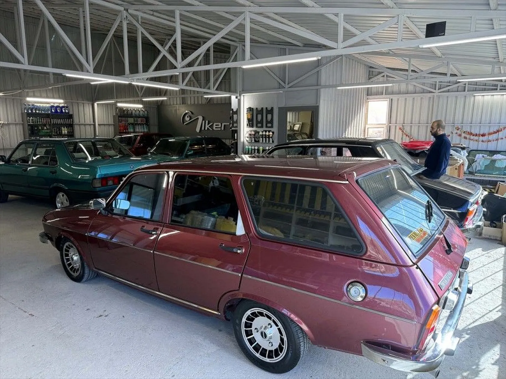 Evlerinin teraslarını garaja dönüştürdüler