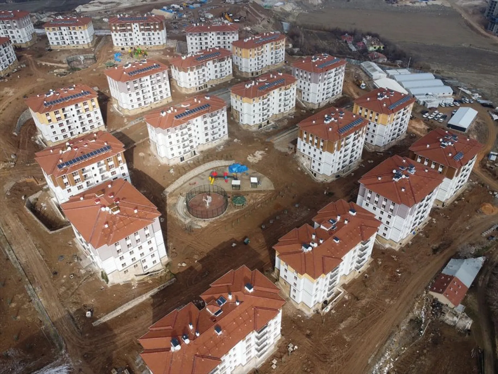 9.690 konut bu yıl depremzedelerle buluşacak