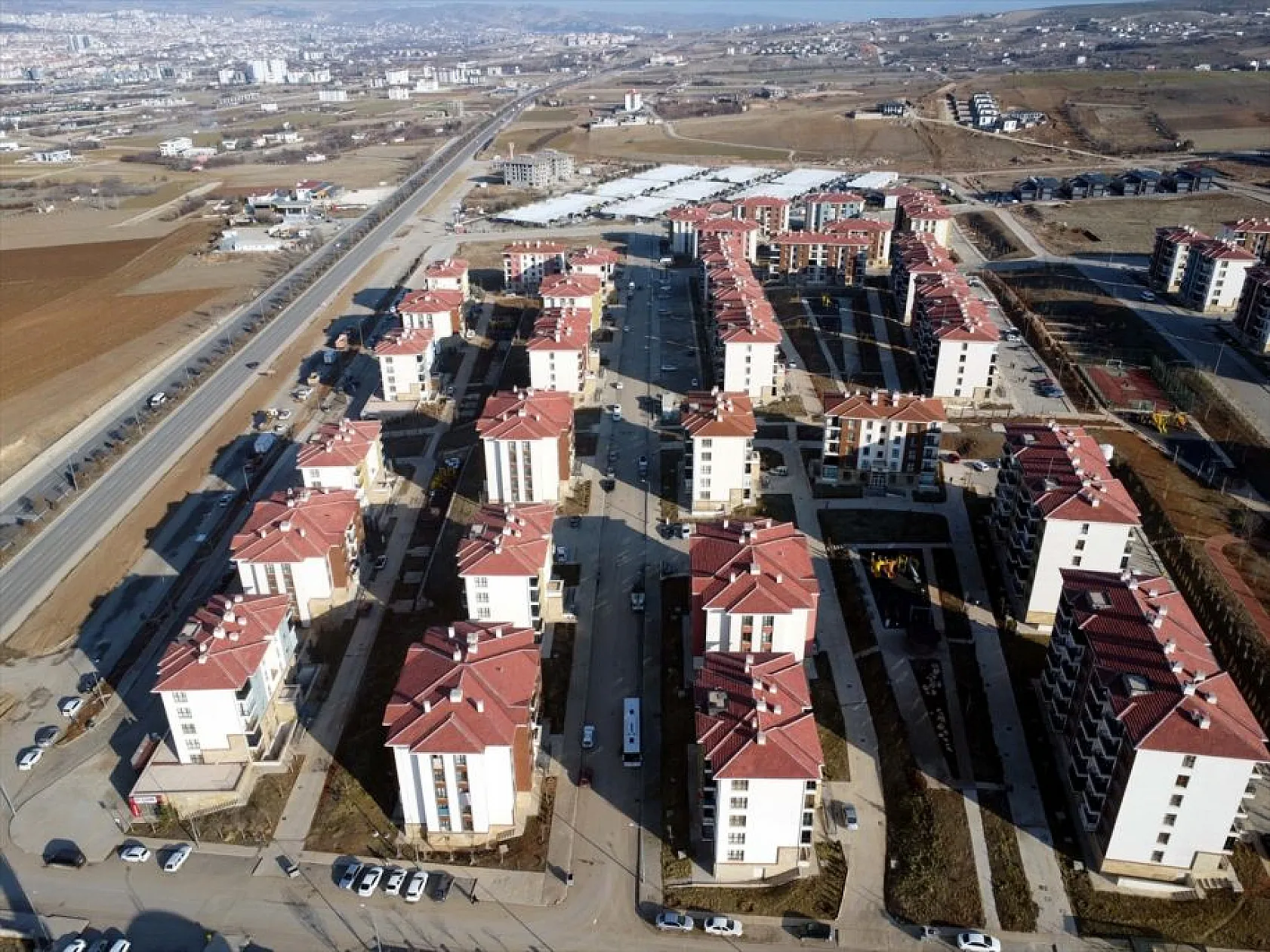 Depremzedeler yeni yuvalarında