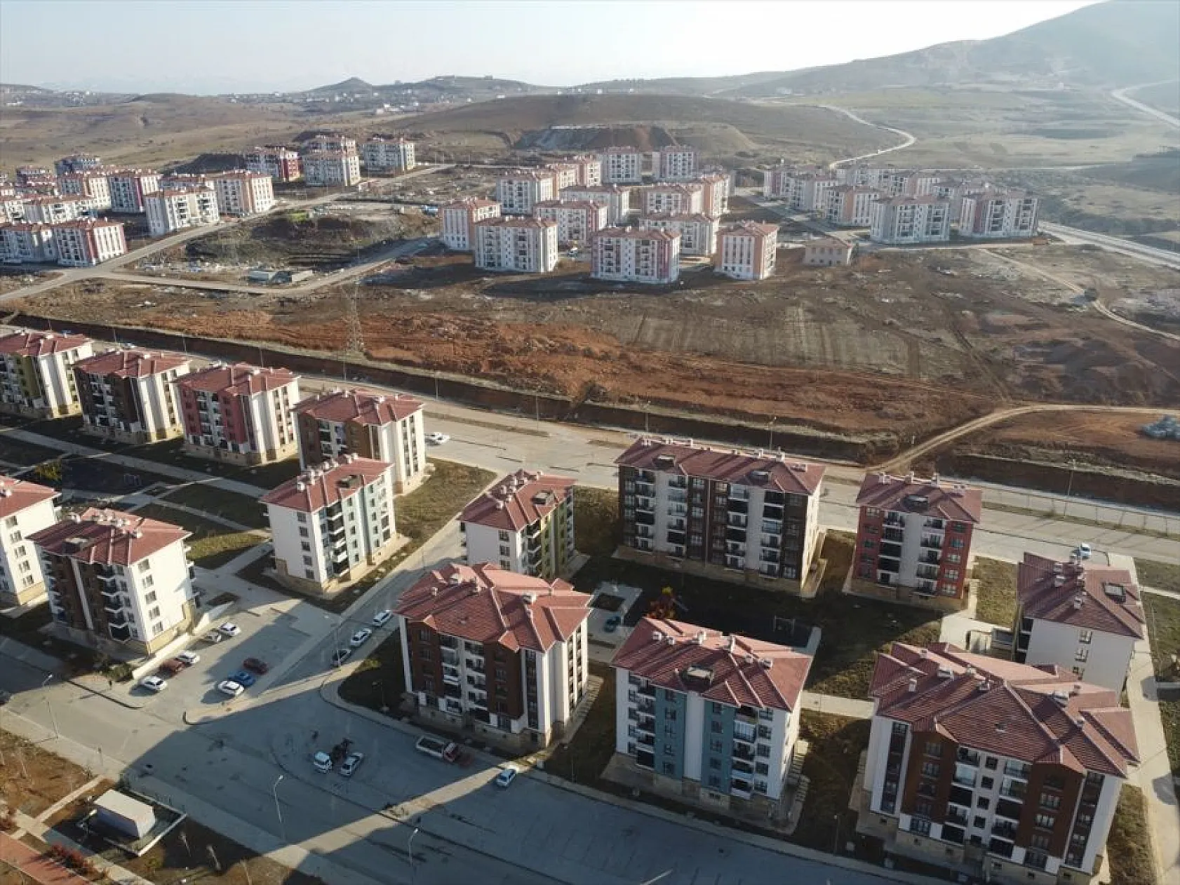 Depremzedeler yeni yuvalarında