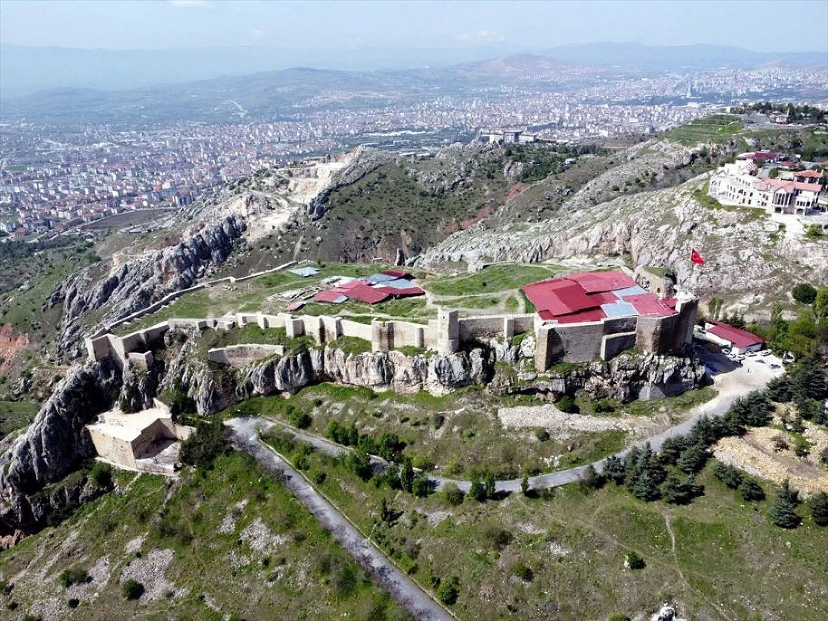 Harput Kalesi'nde 2025 yılı kazı sezonu başladı