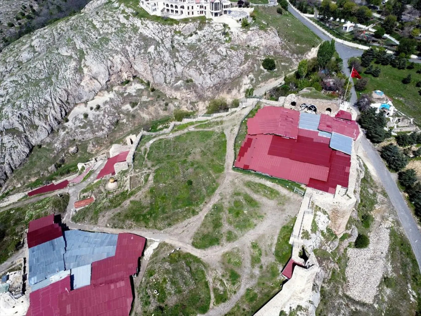 Harput Kalesi'nde 2025 yılı kazı sezonu başladı