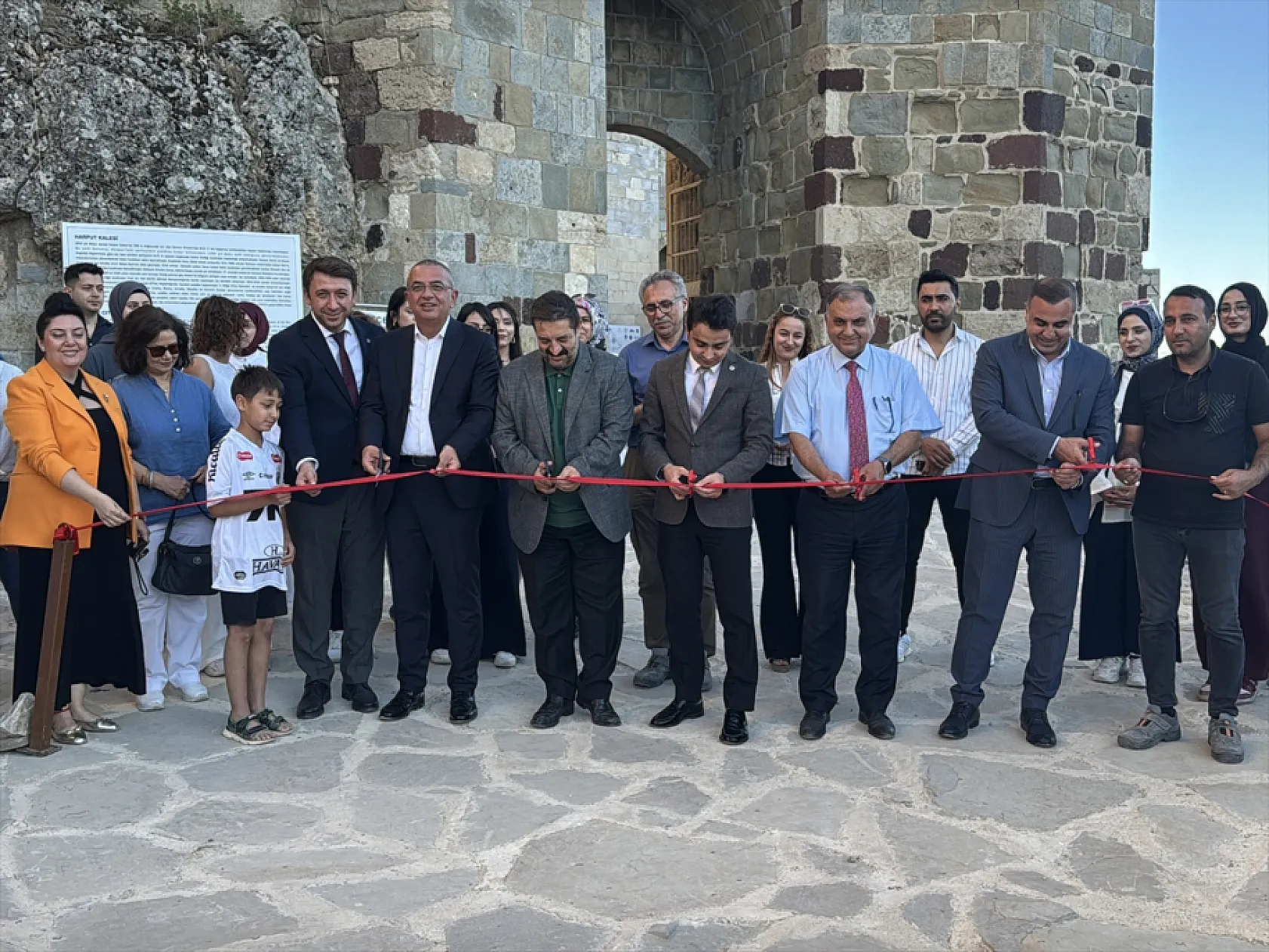 Harput Kalesi'nde Dede Korkut dijitalleşti