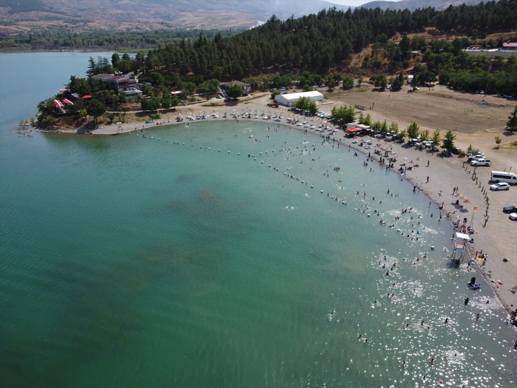 Elazığ'ın gizli cenneti Hazar Gölü tatilcileri büyülüyor