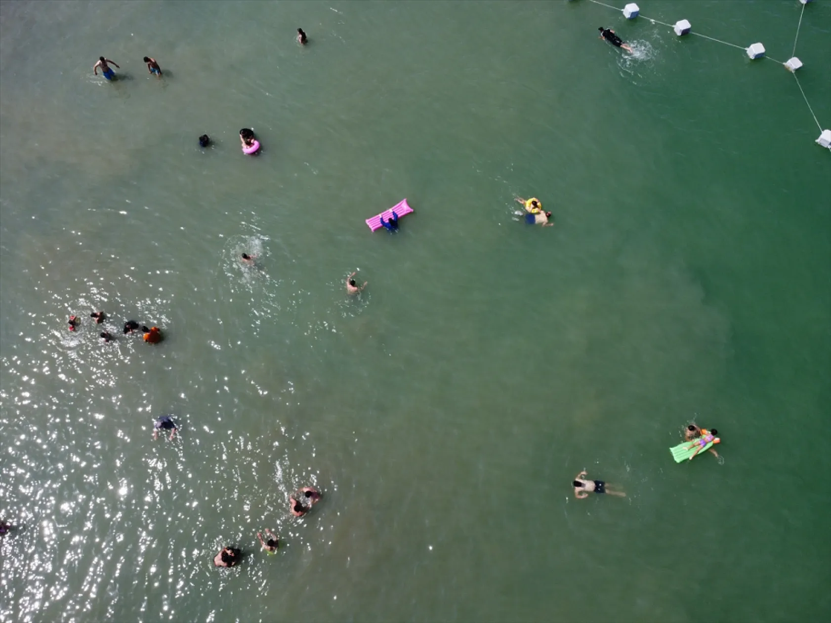Elazığ'ın gizli cenneti Hazar Gölü tatilcileri büyülüyor