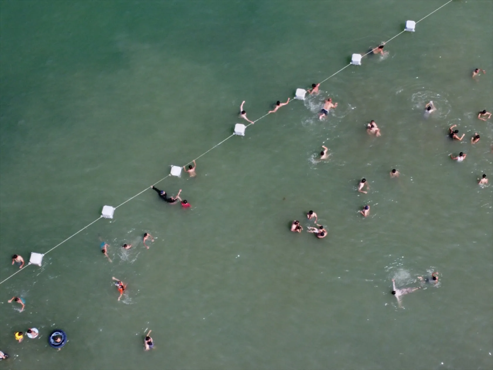 Elazığ'ın gizli cenneti Hazar Gölü tatilcileri büyülüyor