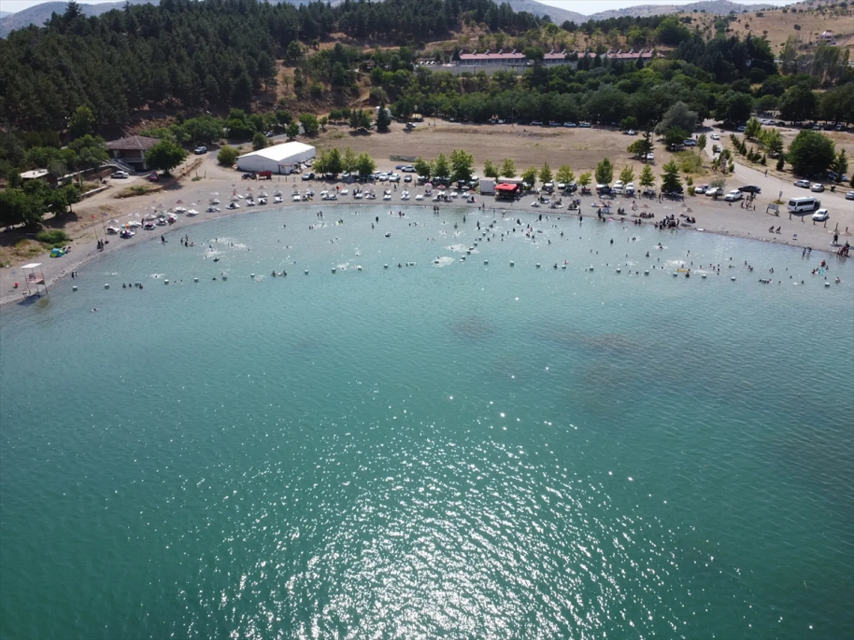Elazığ'ın gizli cenneti Hazar Gölü tatilcileri büyülüyor