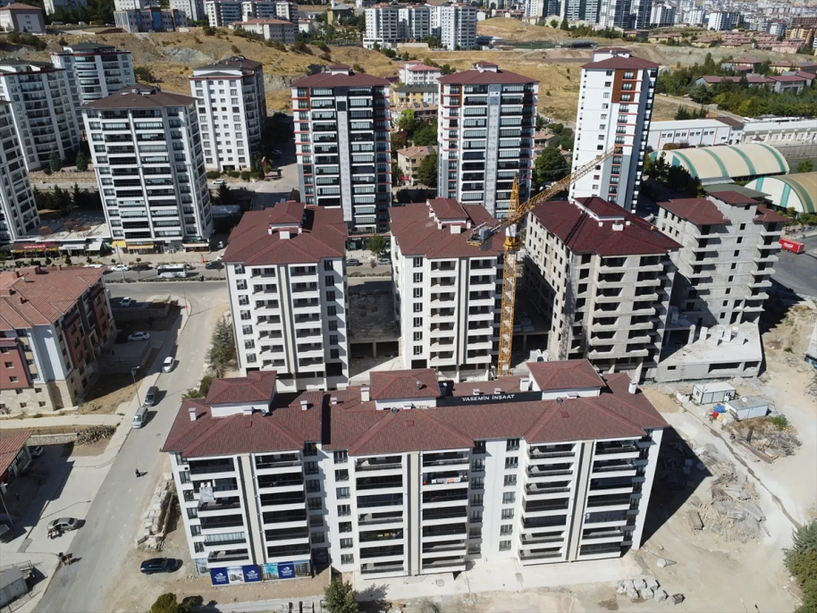 Elazığ'da 1216 aile yeni evine kavuştu
