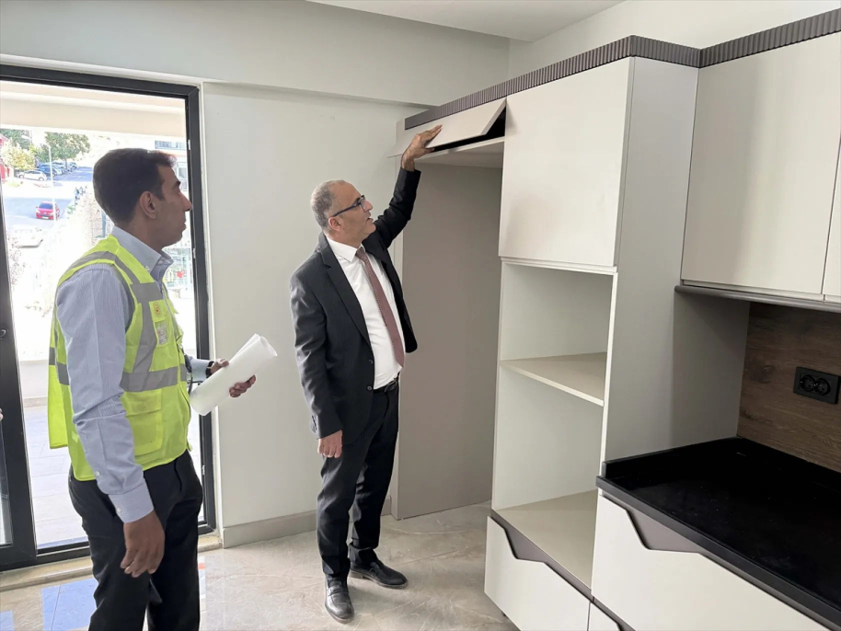 Elazığ'da 1216 aile yeni evine kavuştu