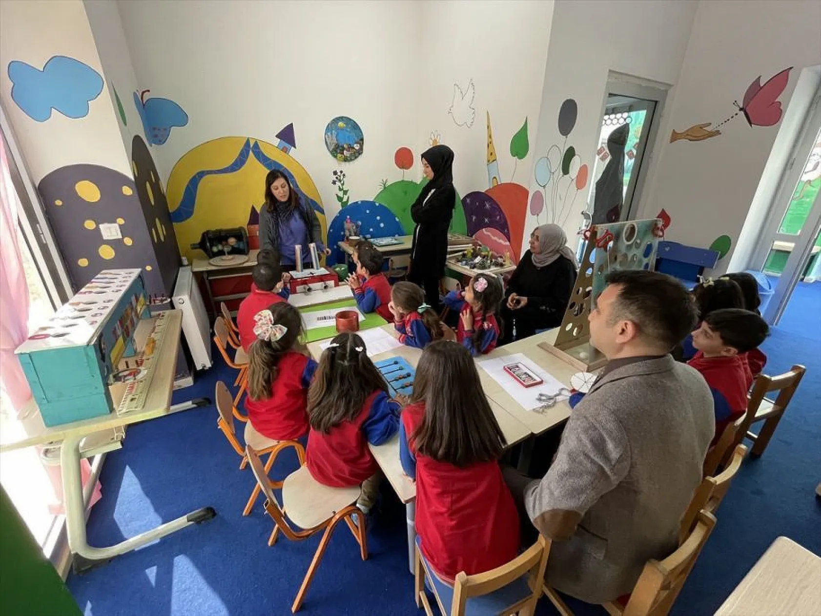 Çocuklar 'Masalmatikevi'nde masal ve oyunla matematik öğreniyor