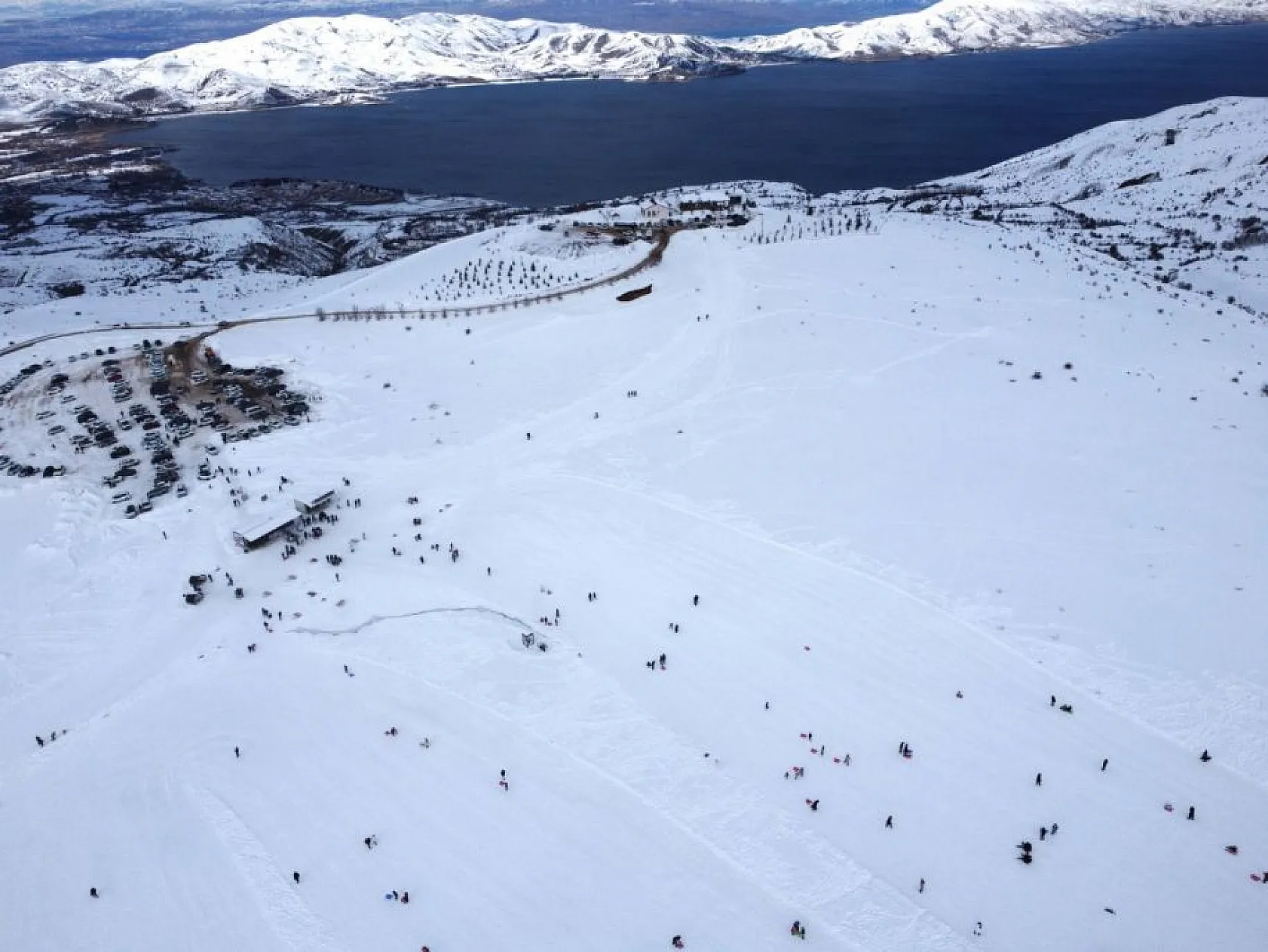 Kış turizminin gözdesi: Hazarbaba Kayak Merkezi