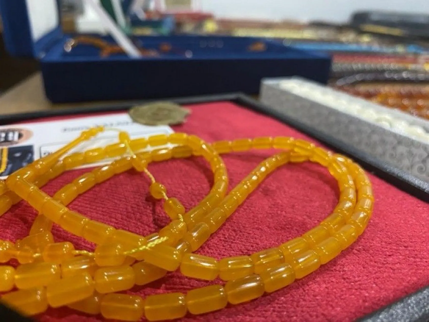 Daire fiyatına tespih koleksiyonu