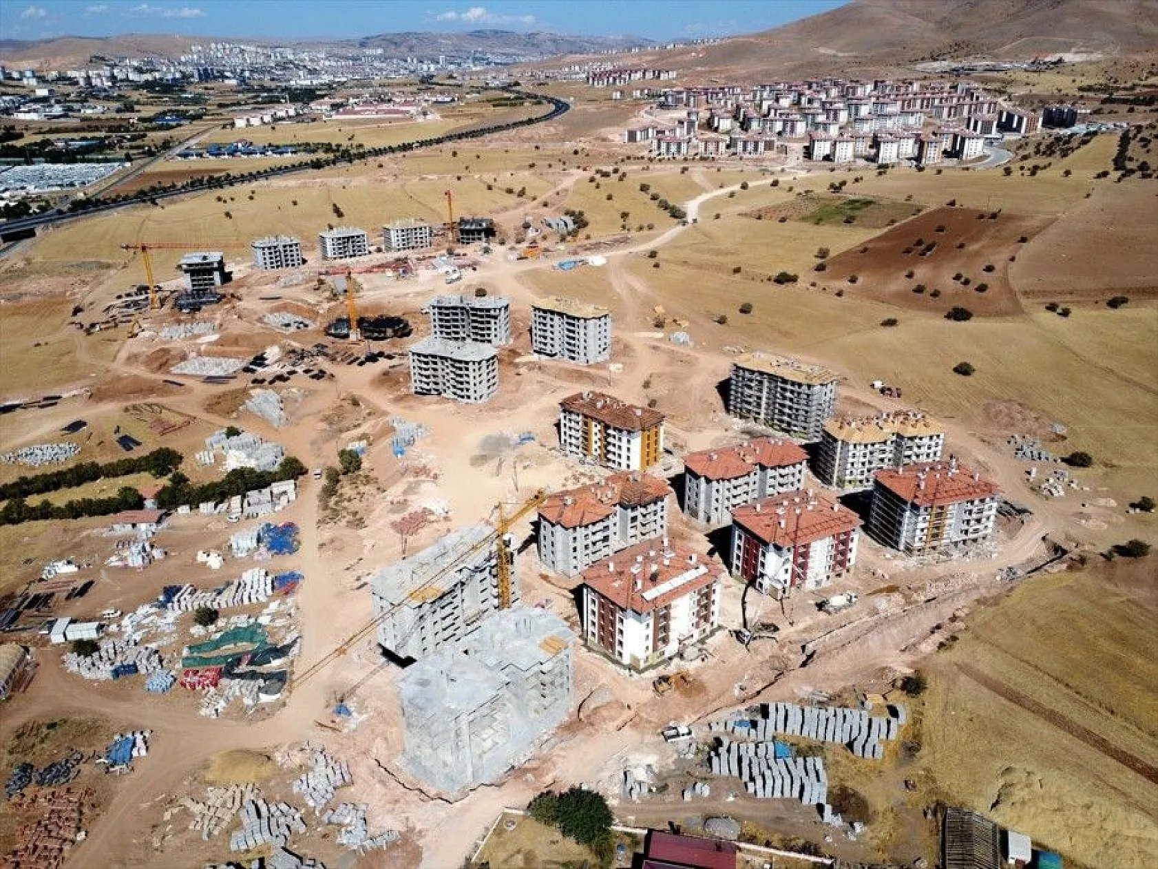 Elazığ'da kalıcı konutlar yükseliyor