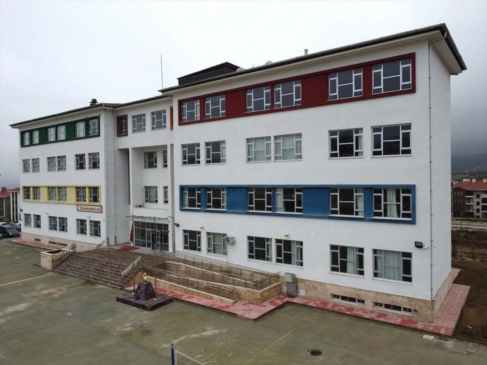 Elazığ'da deprem sonrası 40 yeni okul açıldı