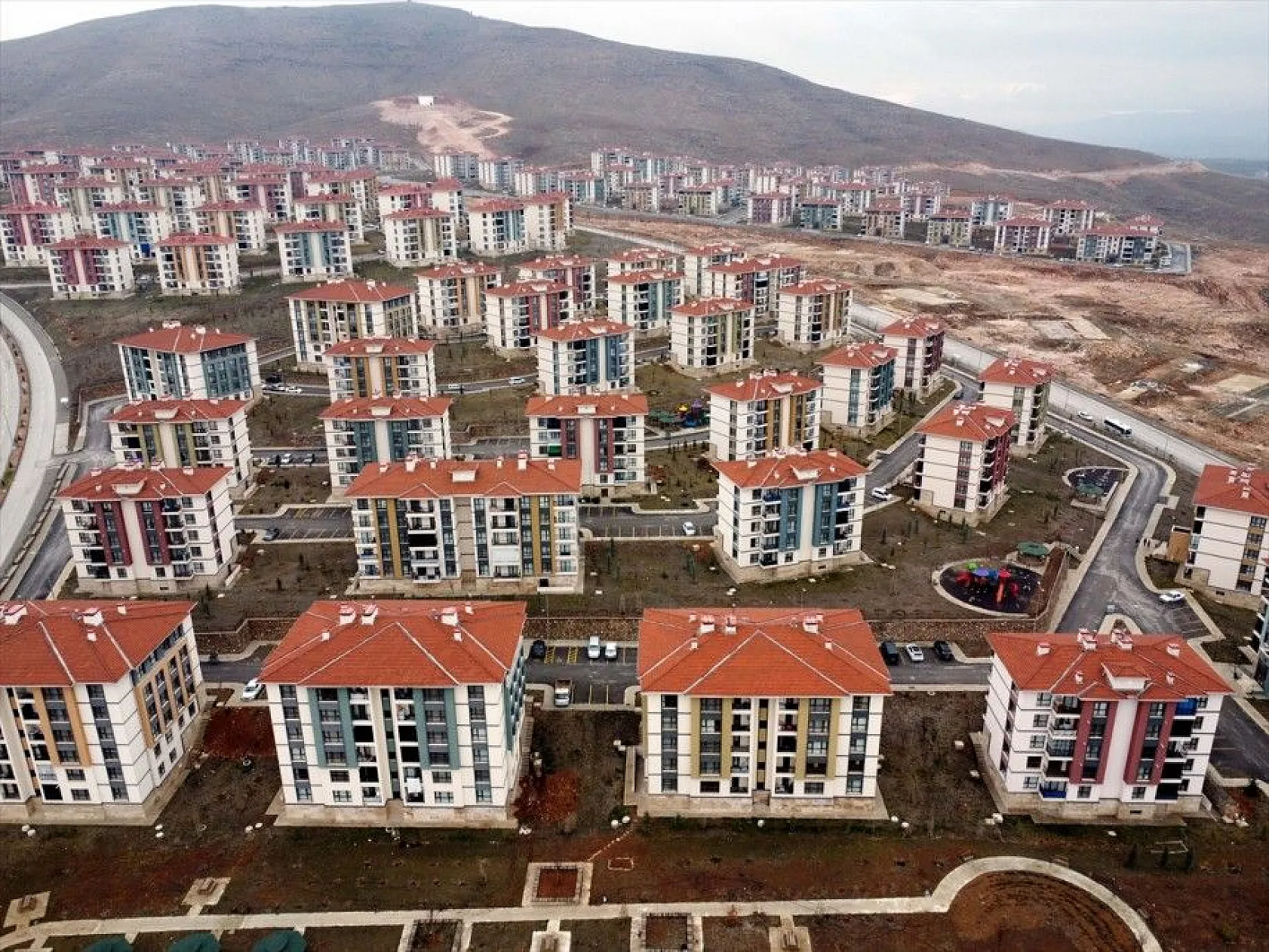 Elazığ'ın riskli yapı stoku TOKİ konutlarıyla ortadan kaldırıldı