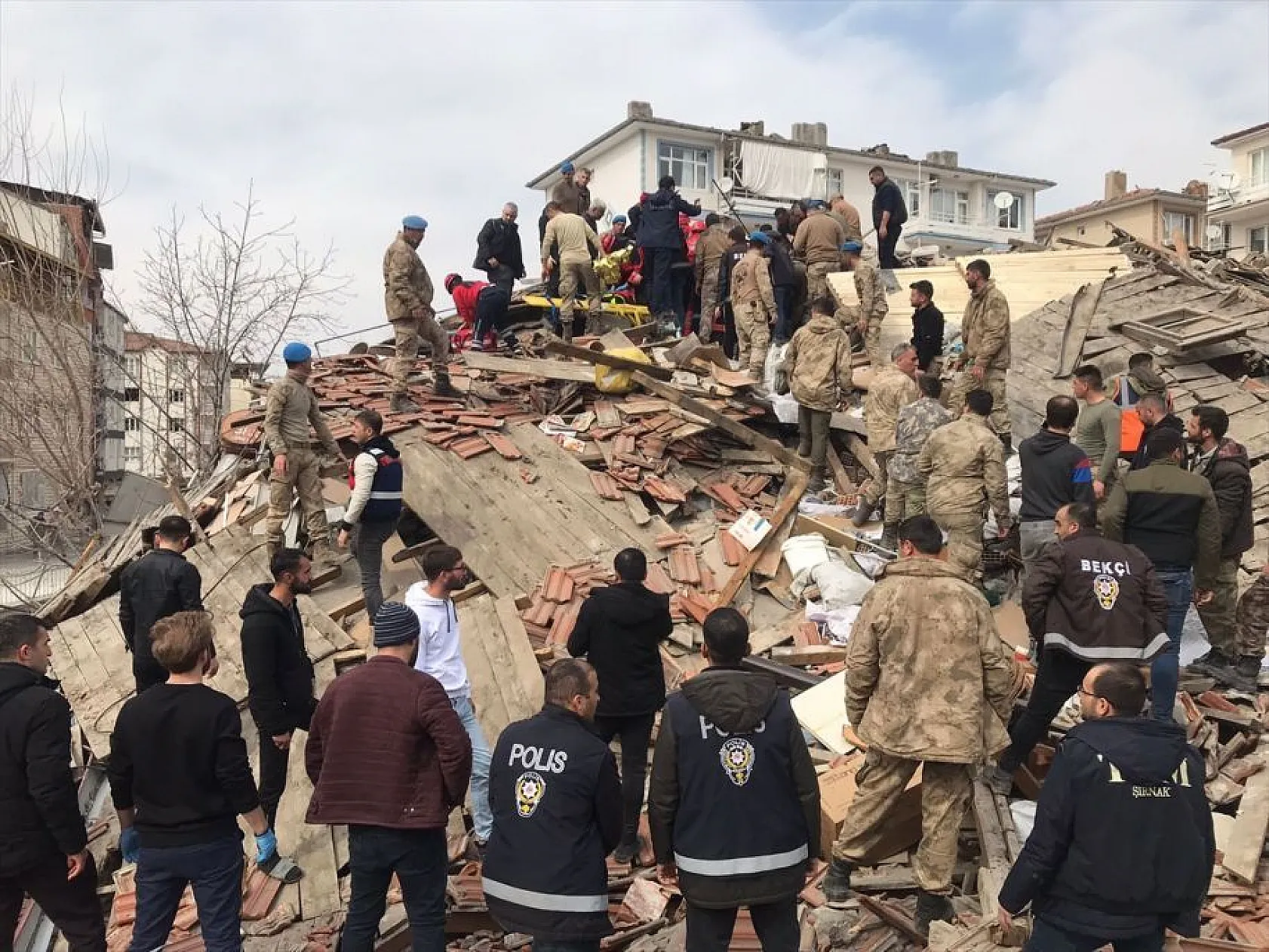 Malatya'da depremden 29 bina yıkıldı