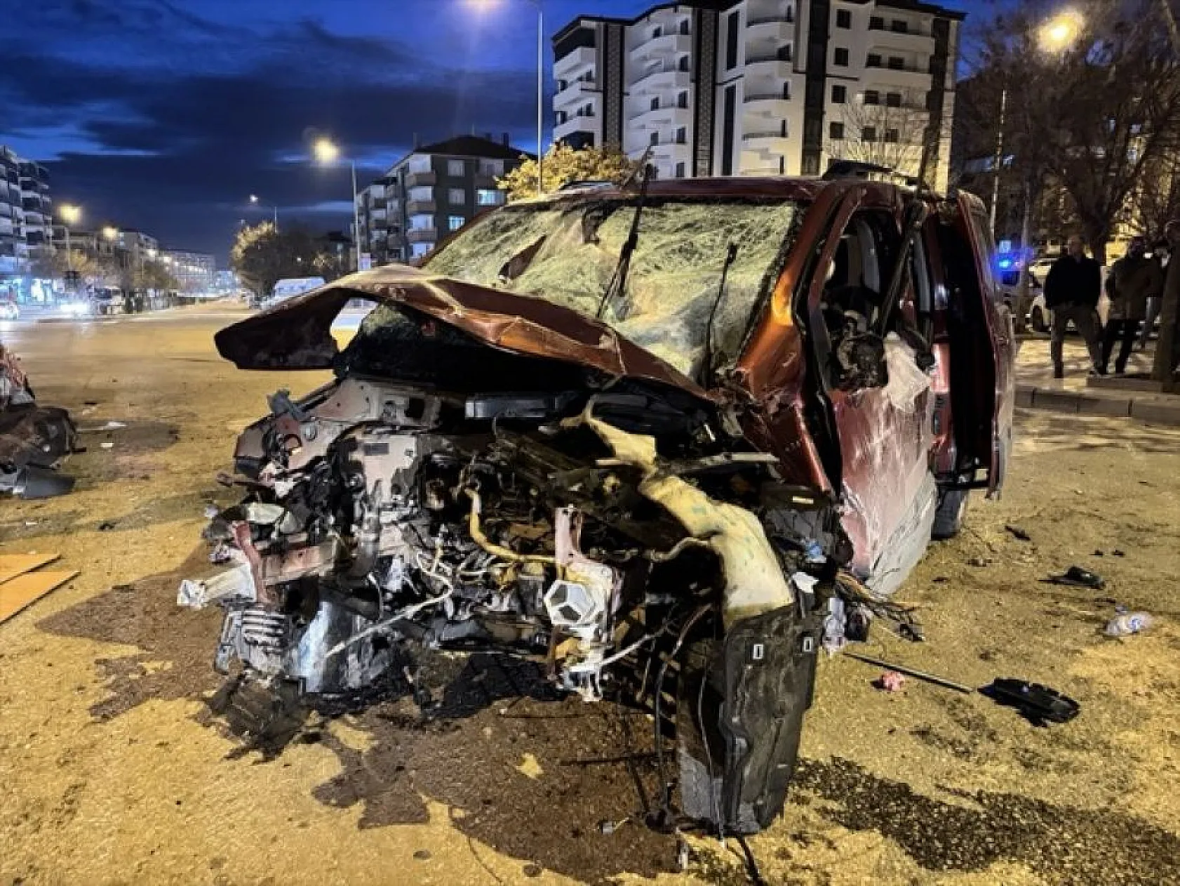 Elazığ'da feci kaza! Yaralılar var...