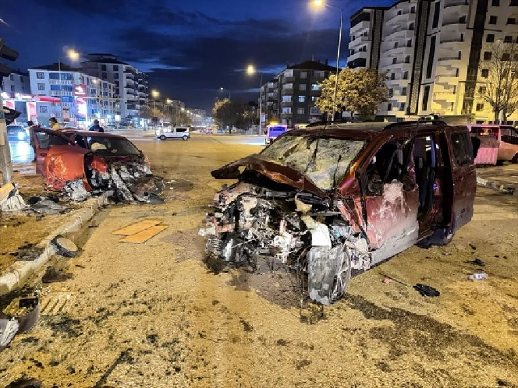 Elazığ'da feci kaza! Yaralılar var...