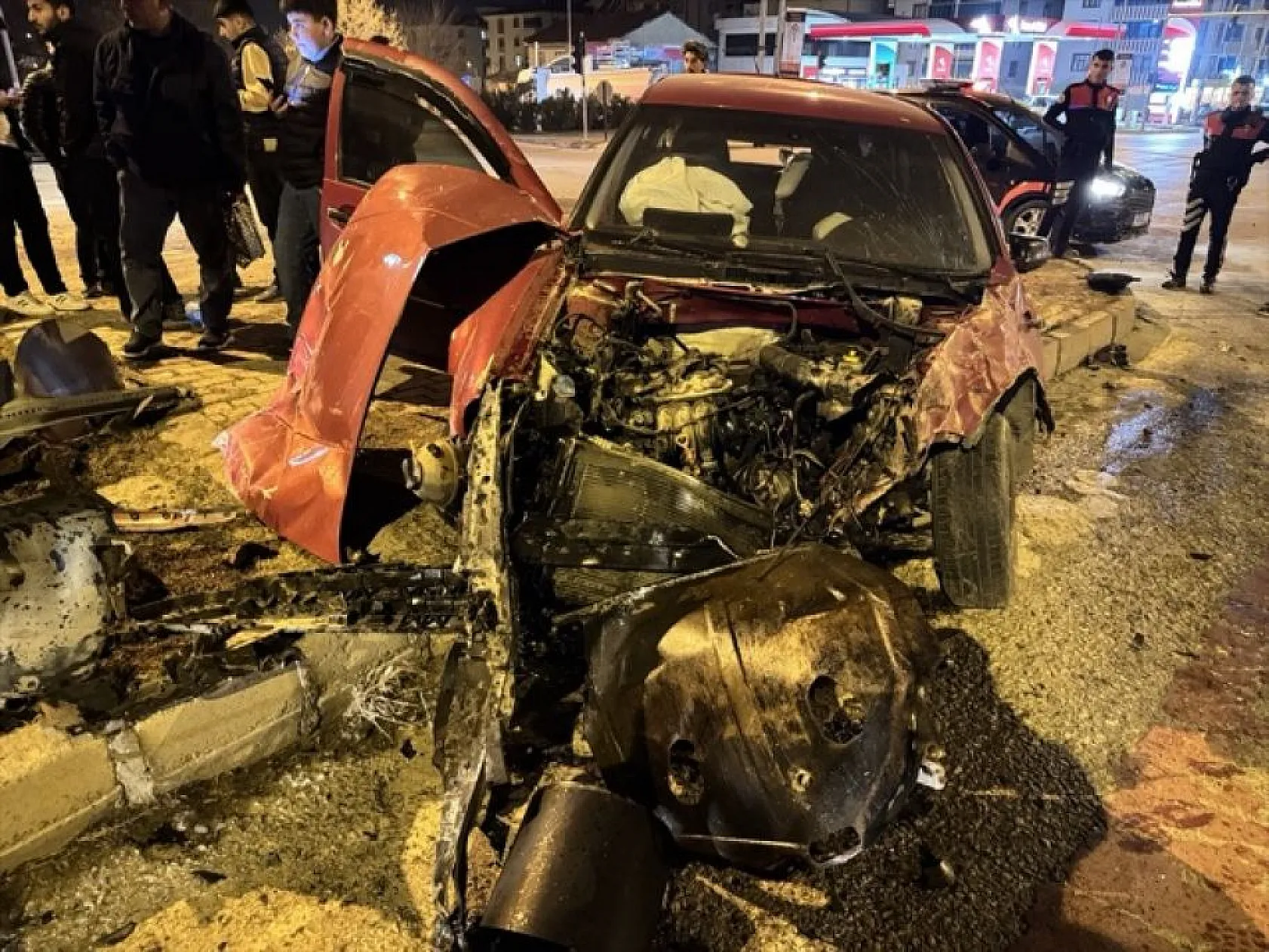 Elazığ'da feci kaza! Yaralılar var...