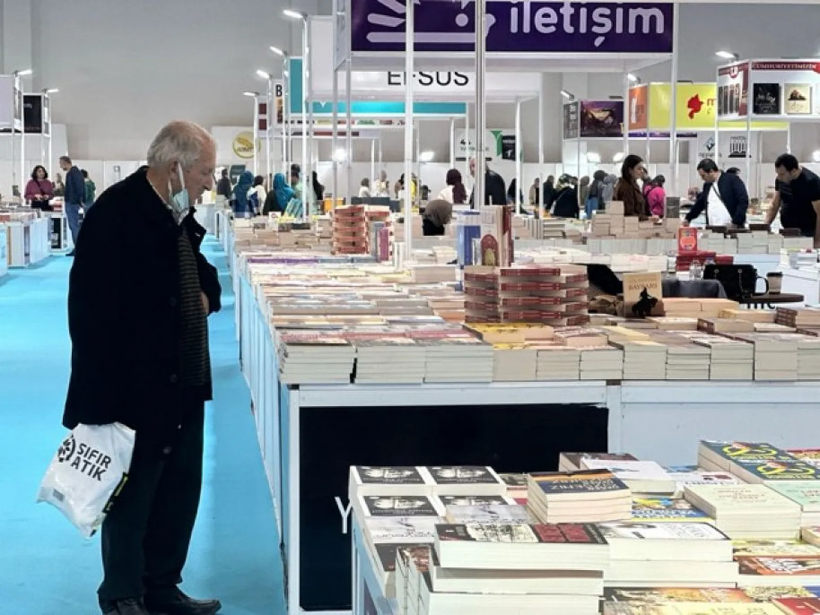 4. Kitap Fuarı kapılarını açtı