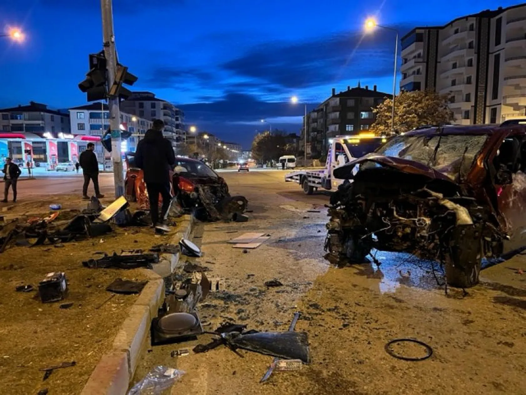 Elazığ'da feci kaza! Yaralılar var...