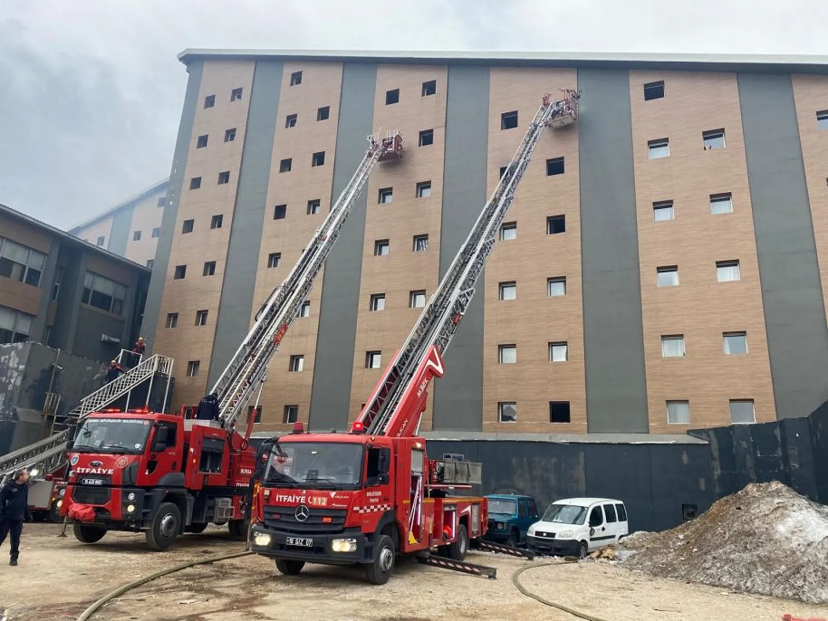 Uludağ'da otel yangını! Can kaybı var...