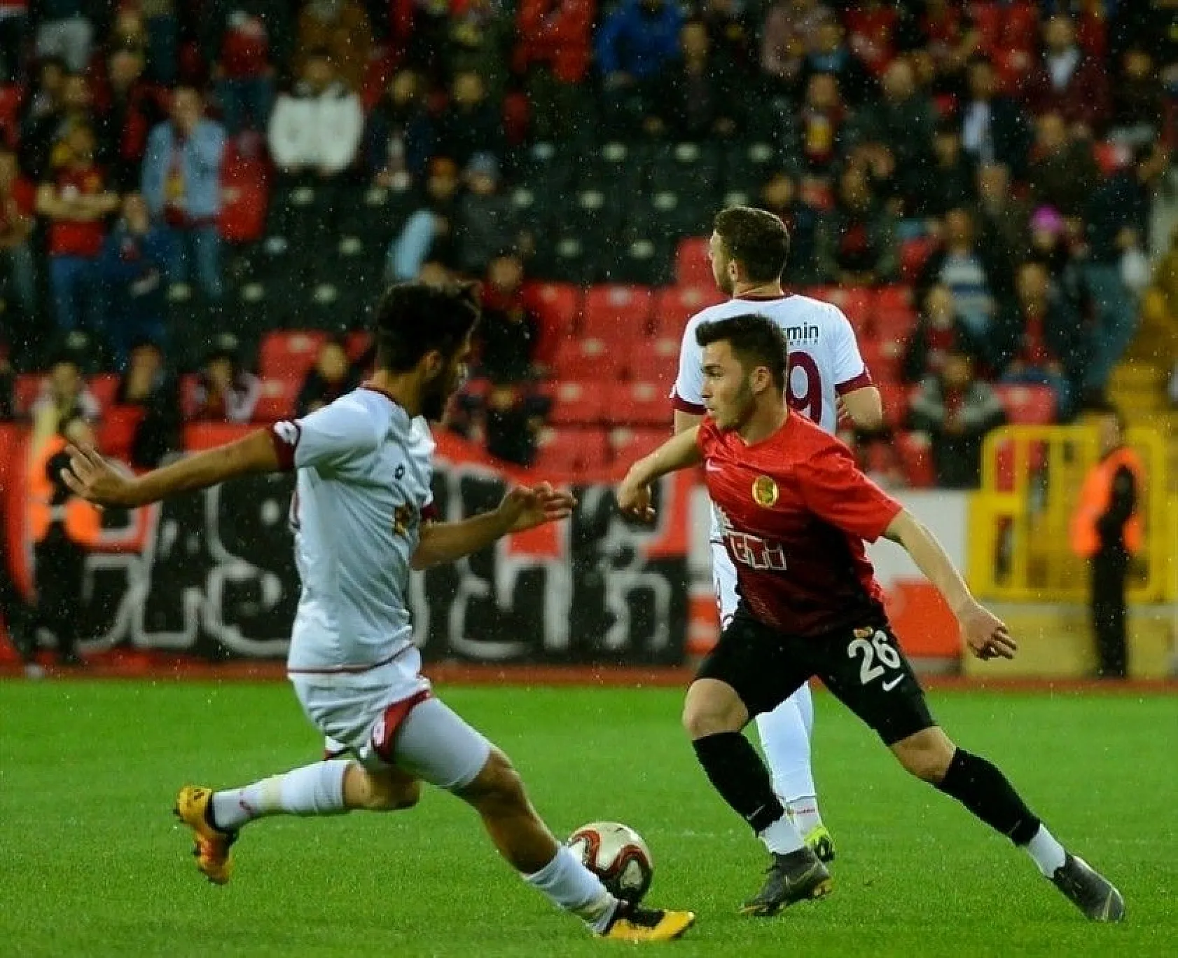 Eskişehirspor - Elazığspor maçından çok özel kareler