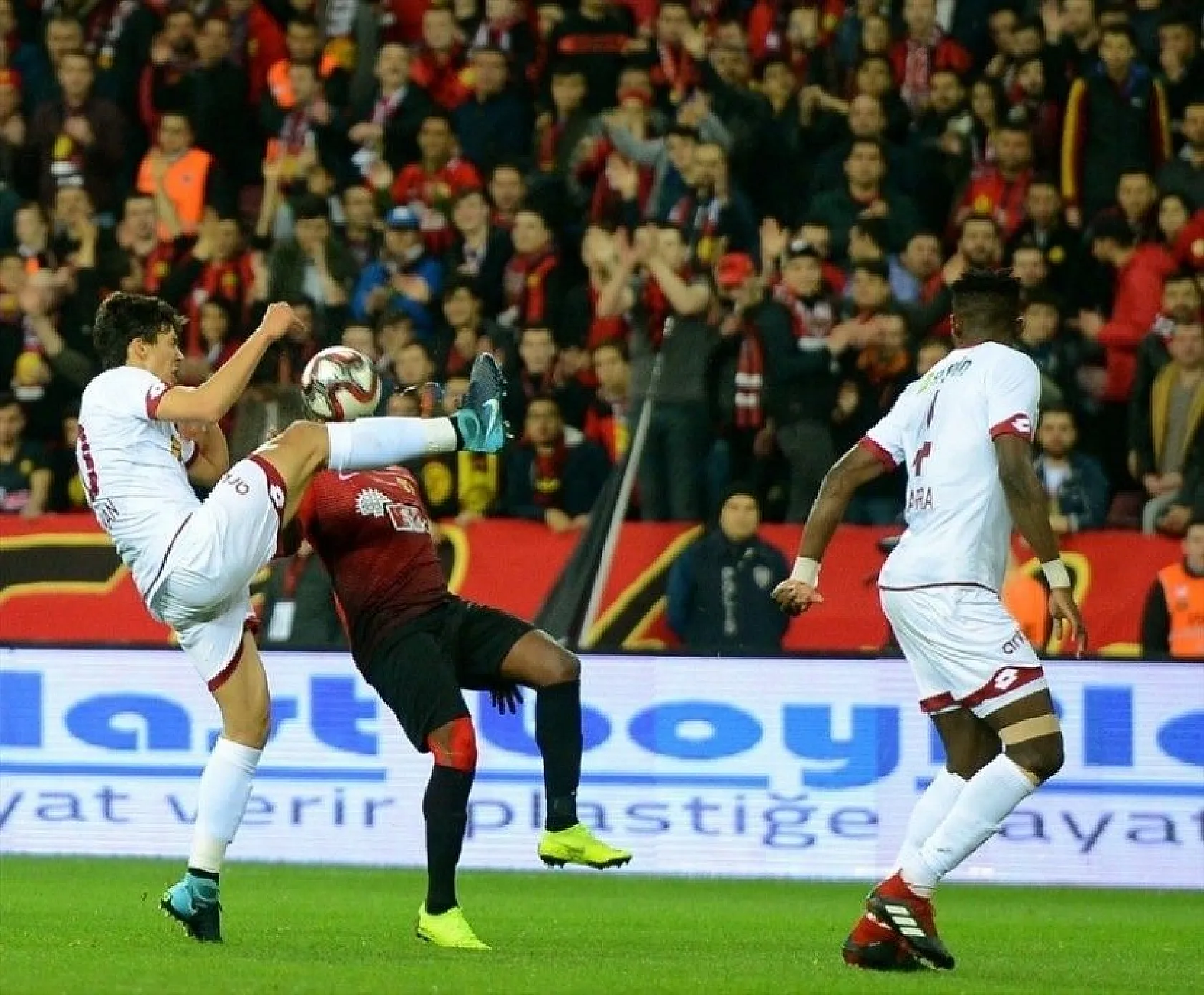 Eskişehirspor - Elazığspor maçından çok özel kareler
