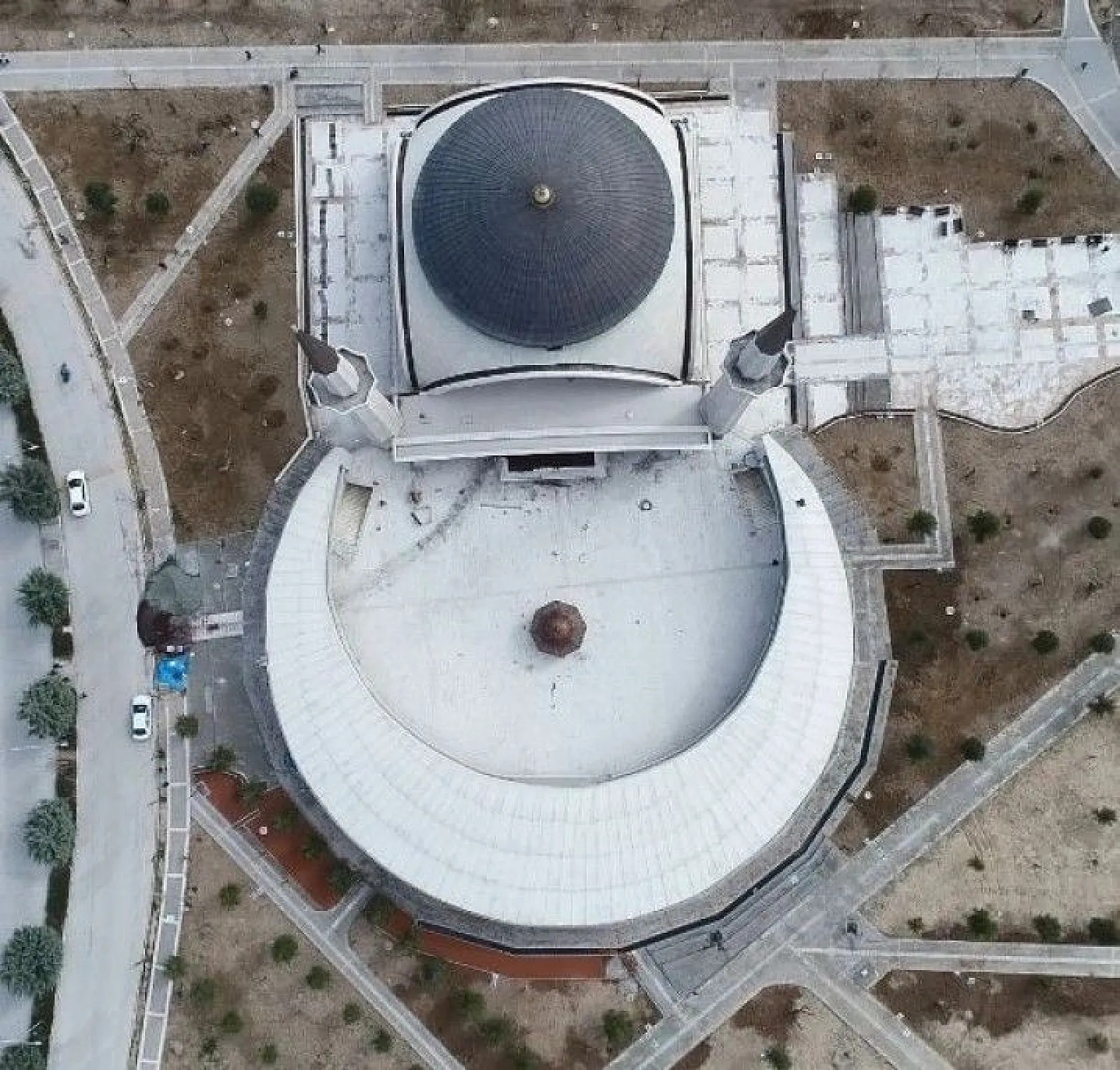 'Hilal' mimarili camiden fotoğraflar