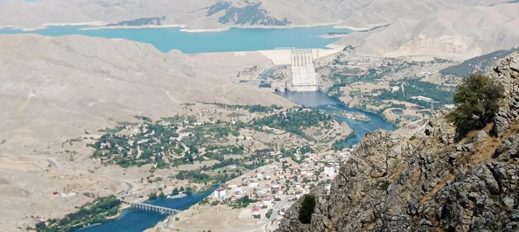 Keban Barajı Gölü'den muhteşem görüntüler